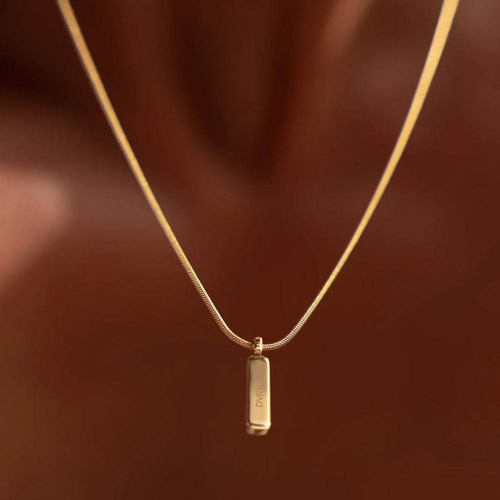 SQUARE CHAIN WITH PENDANT